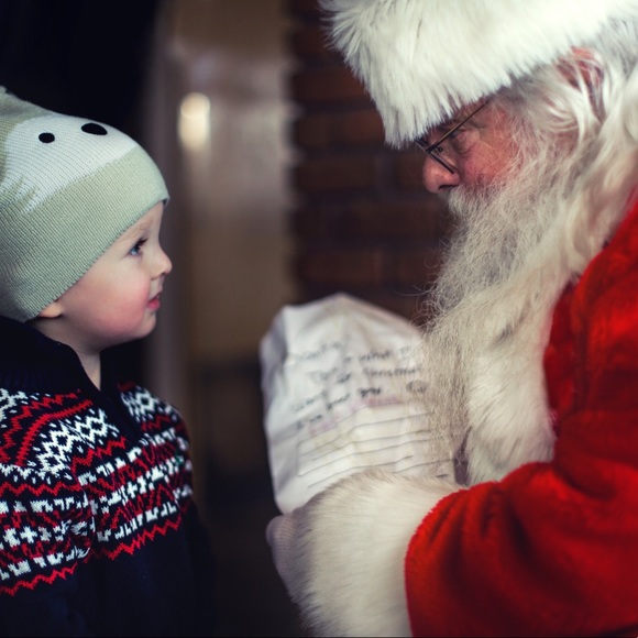 CONGRATULATE THIS WEEK'S WINNER!! VISIT HER CLOSET - Picture 5 of 6